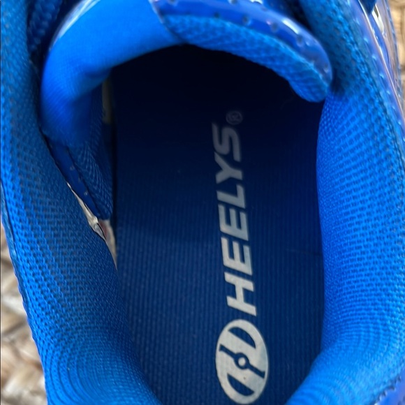 Heelys Blue Roller Shoes - Picture 15 of 16